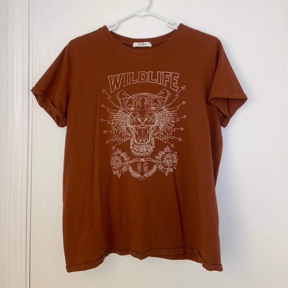 Brown T shirt